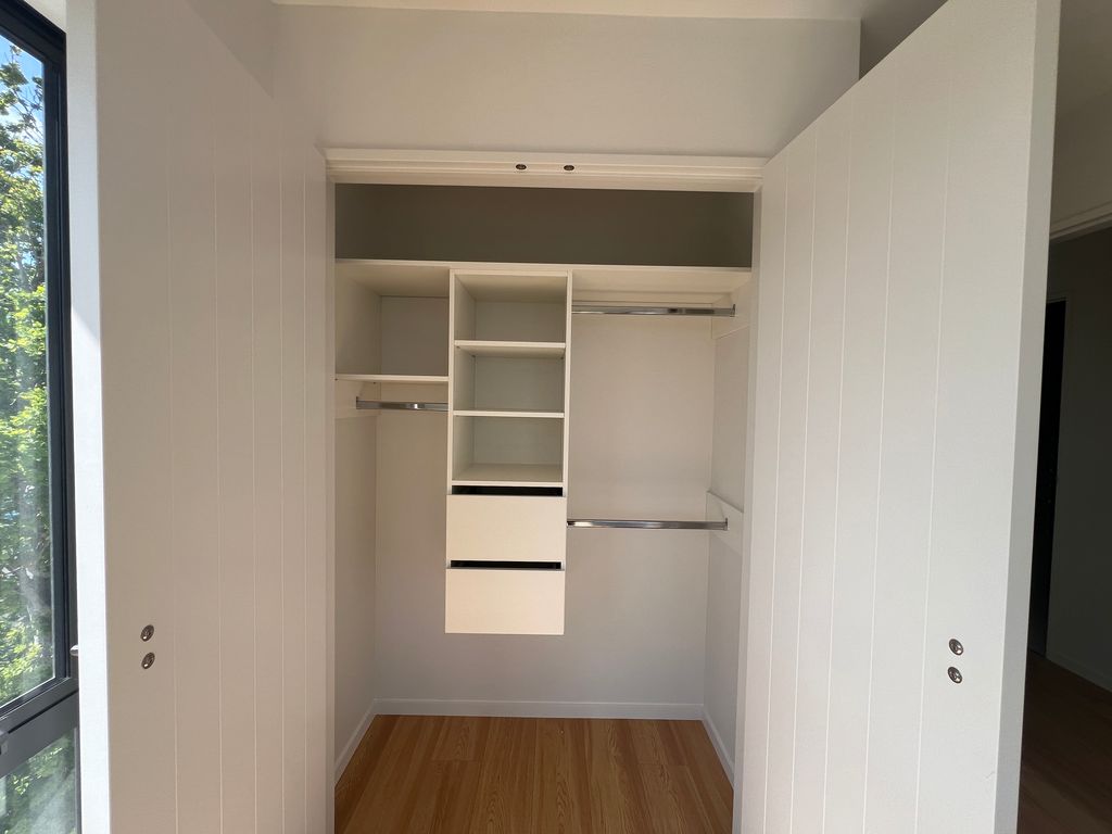 White build-in wardrobe