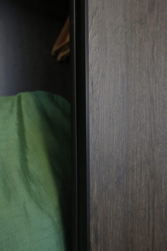 Sliding doors buffers